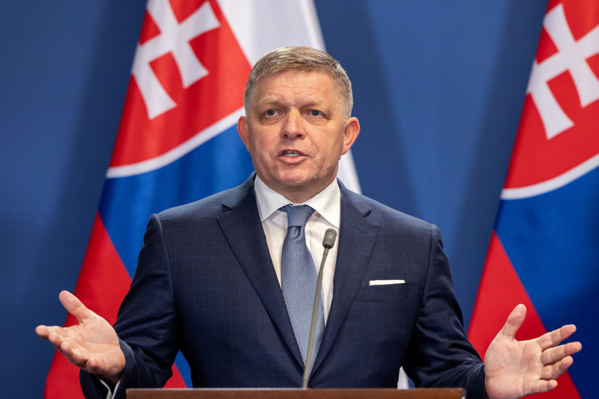 Slovak PM Fico Accuses EU of Targeting Visegrad Group Amid Ukraine Dispute